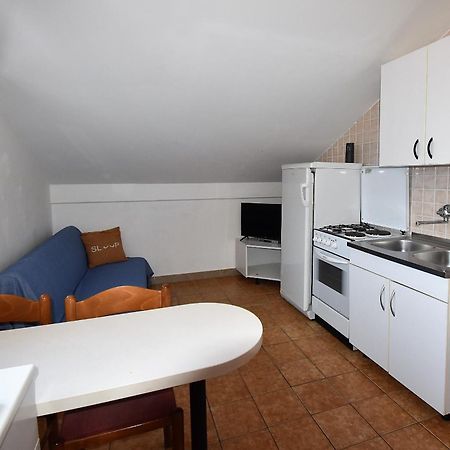 Apartament Banjol Exterior photo