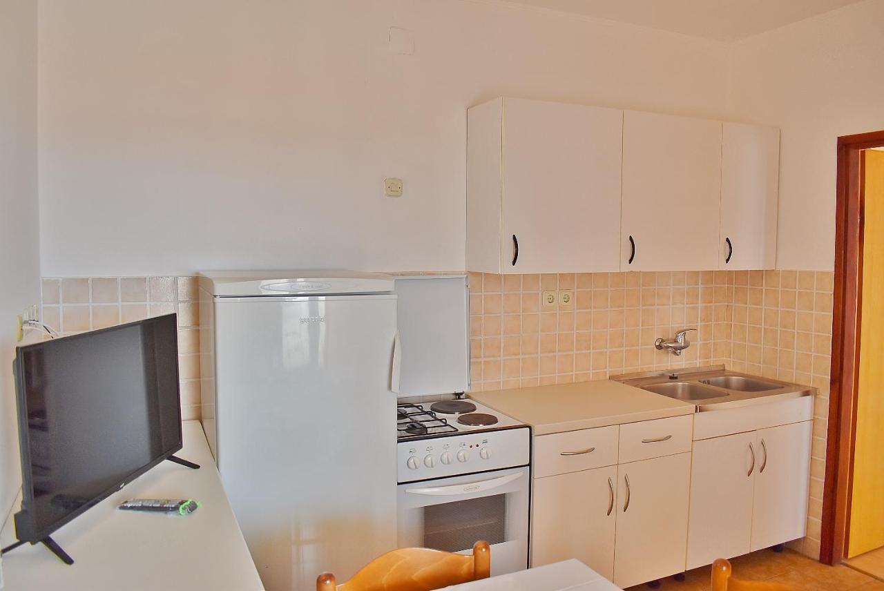 Apartament Banjol Exterior photo
