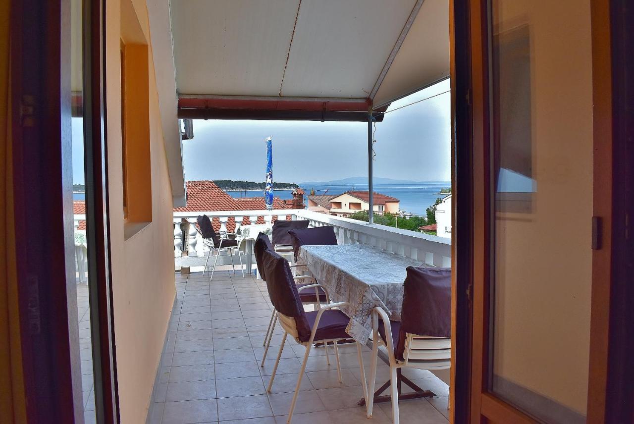 Apartament Banjol Exterior photo